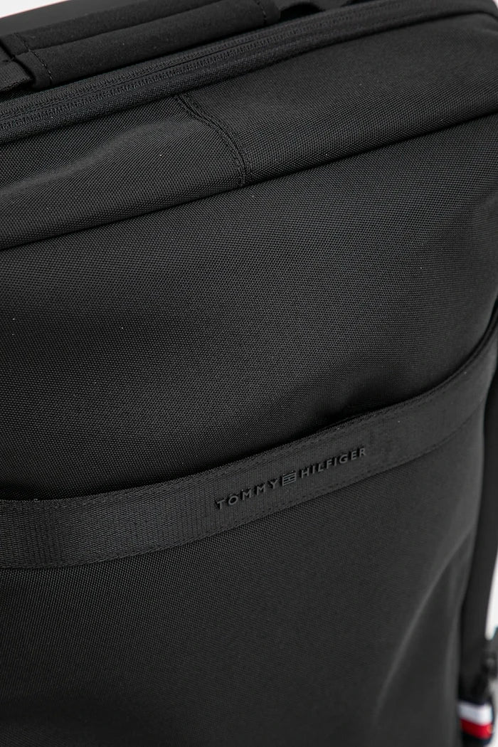Tommy Hilfiger Valiz