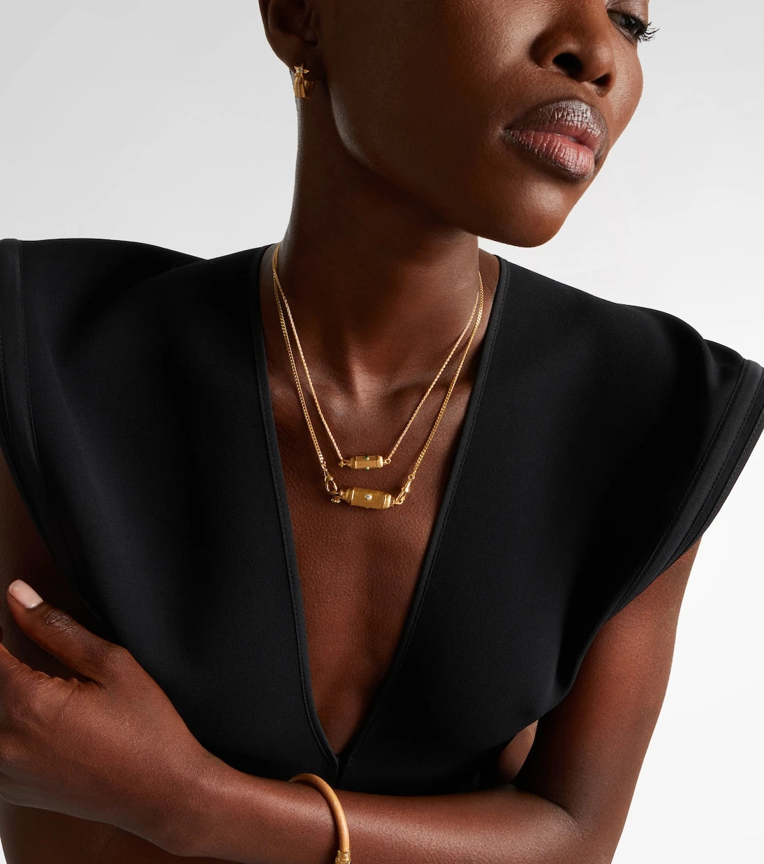 Marie Lichtenberg - Coco Micro 18kt gold locket necklace with emeralds
