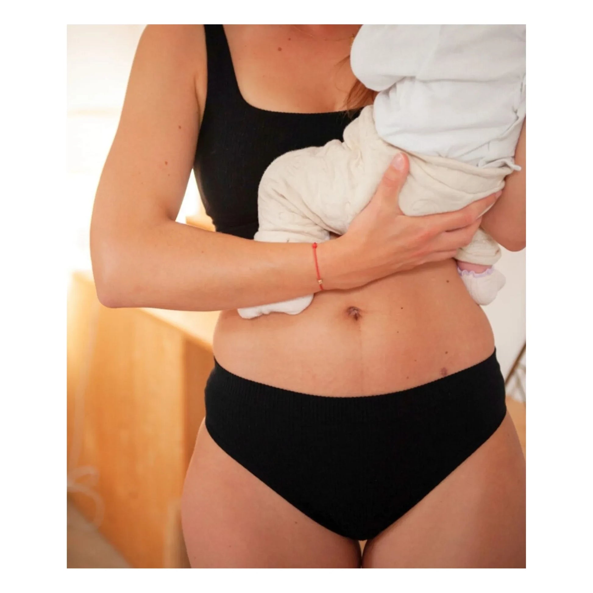 Mama Hangs - Everyday Classic Panties | Black