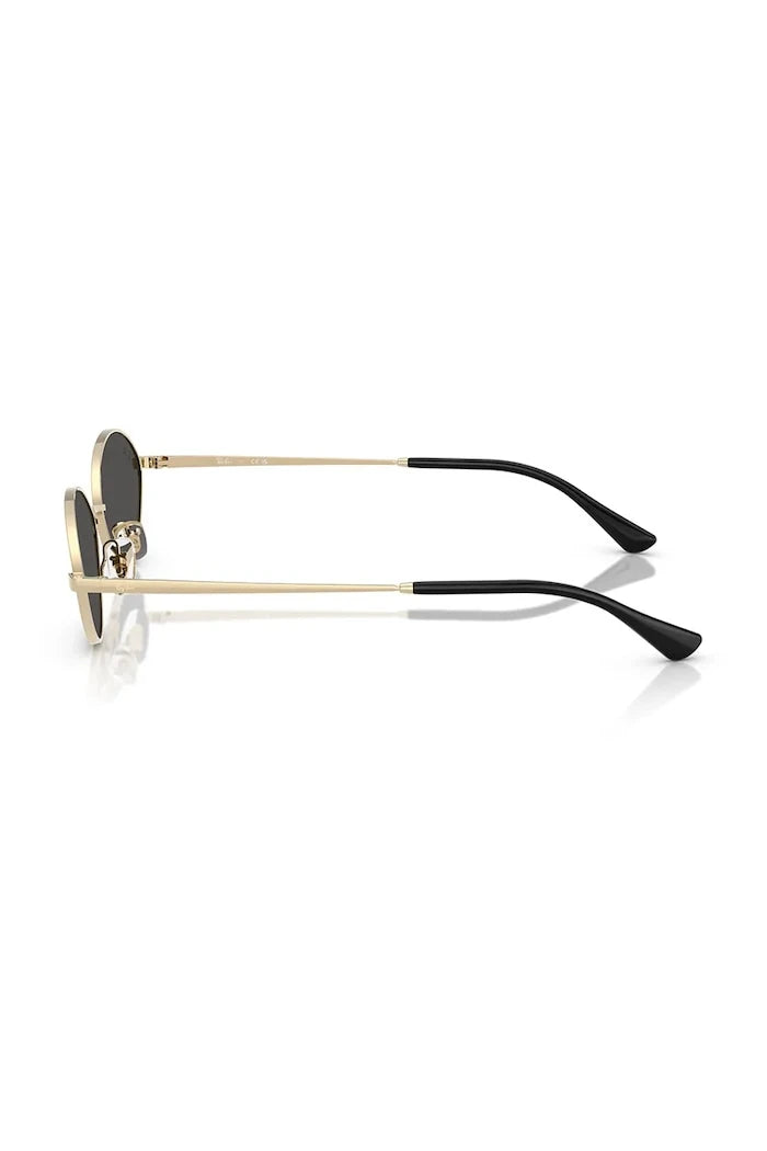 Ray-Ban güneş gözlüğü