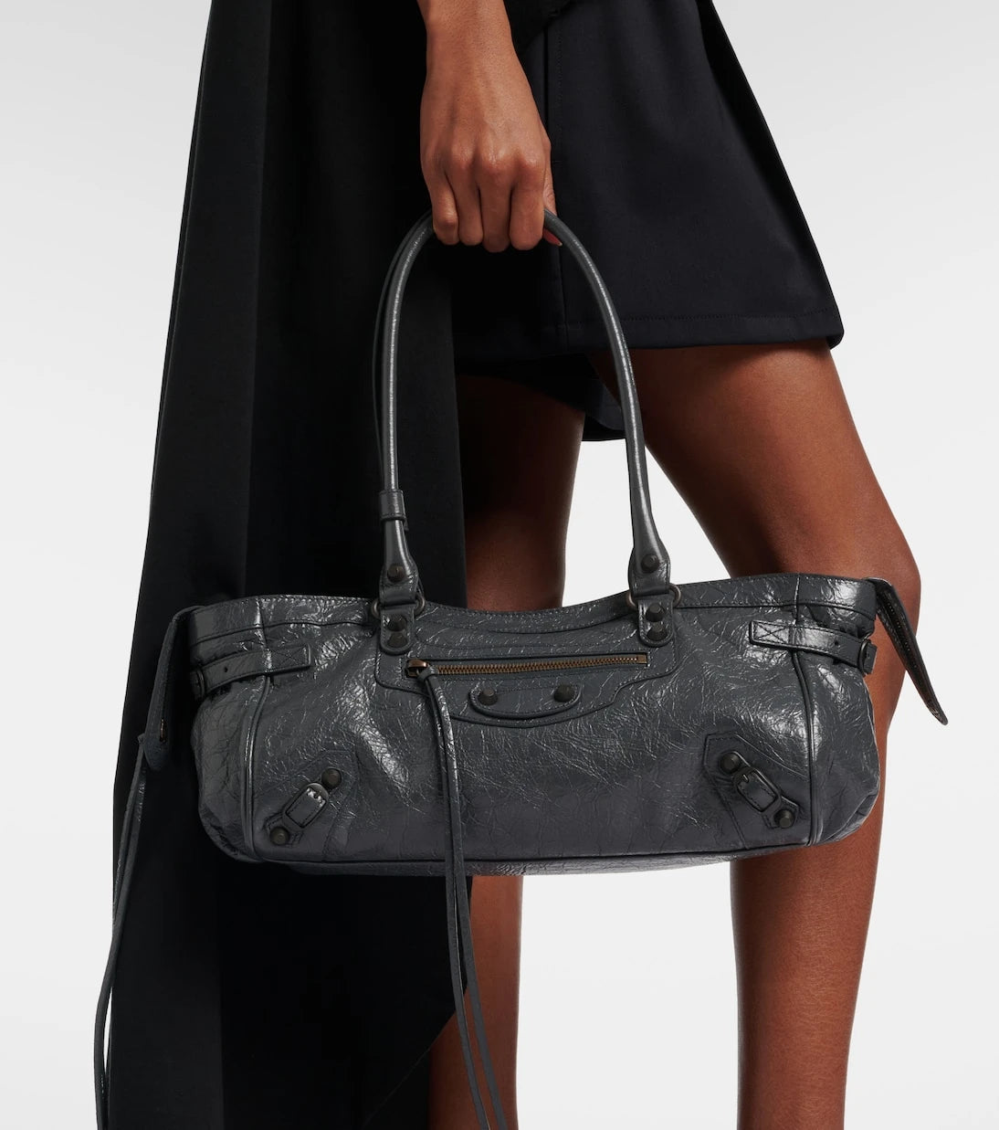 Balenciaga - حقيبة كتف Le City East-West جلدية