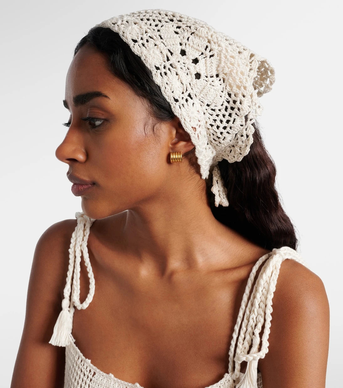 Anna Kosturova - Crochet cotton scarf