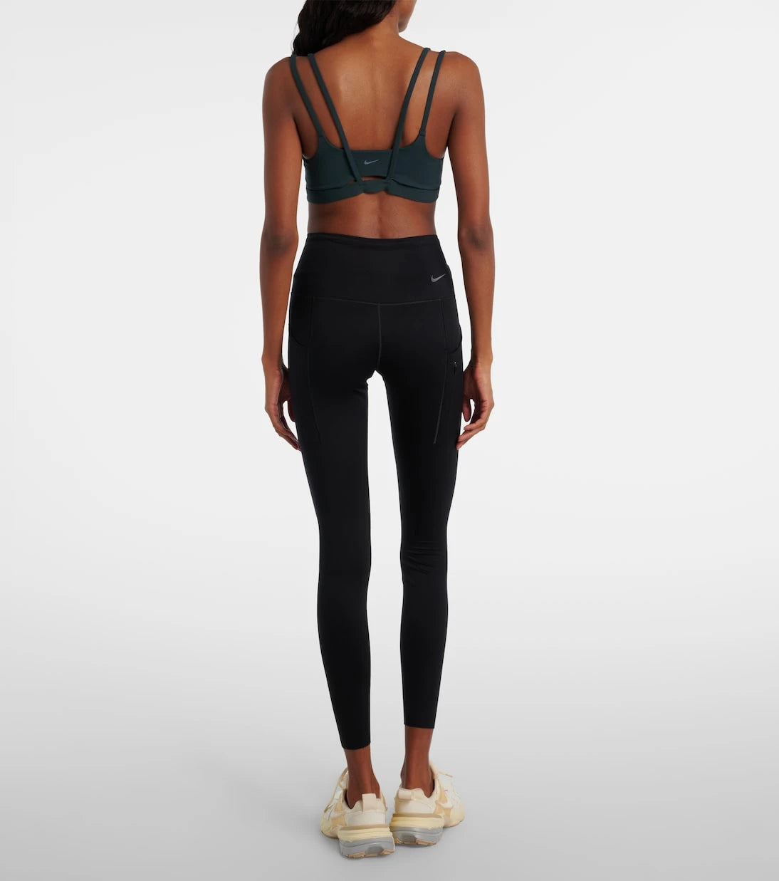 Nike - حمالة صدر Nike Zenvy الرياضية