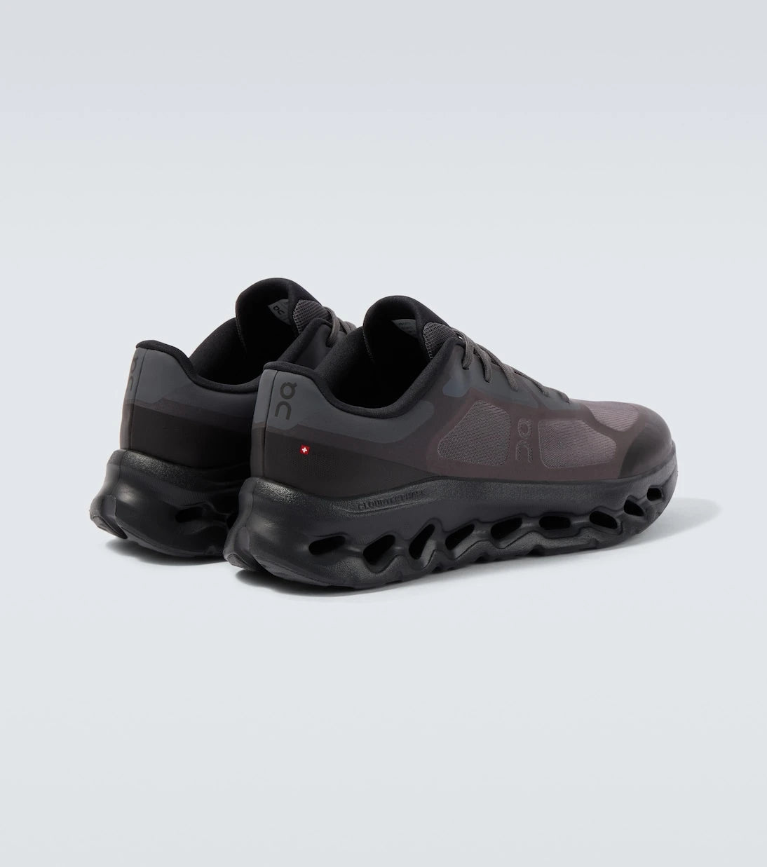 On - Cloudtilt Remix running shoes
