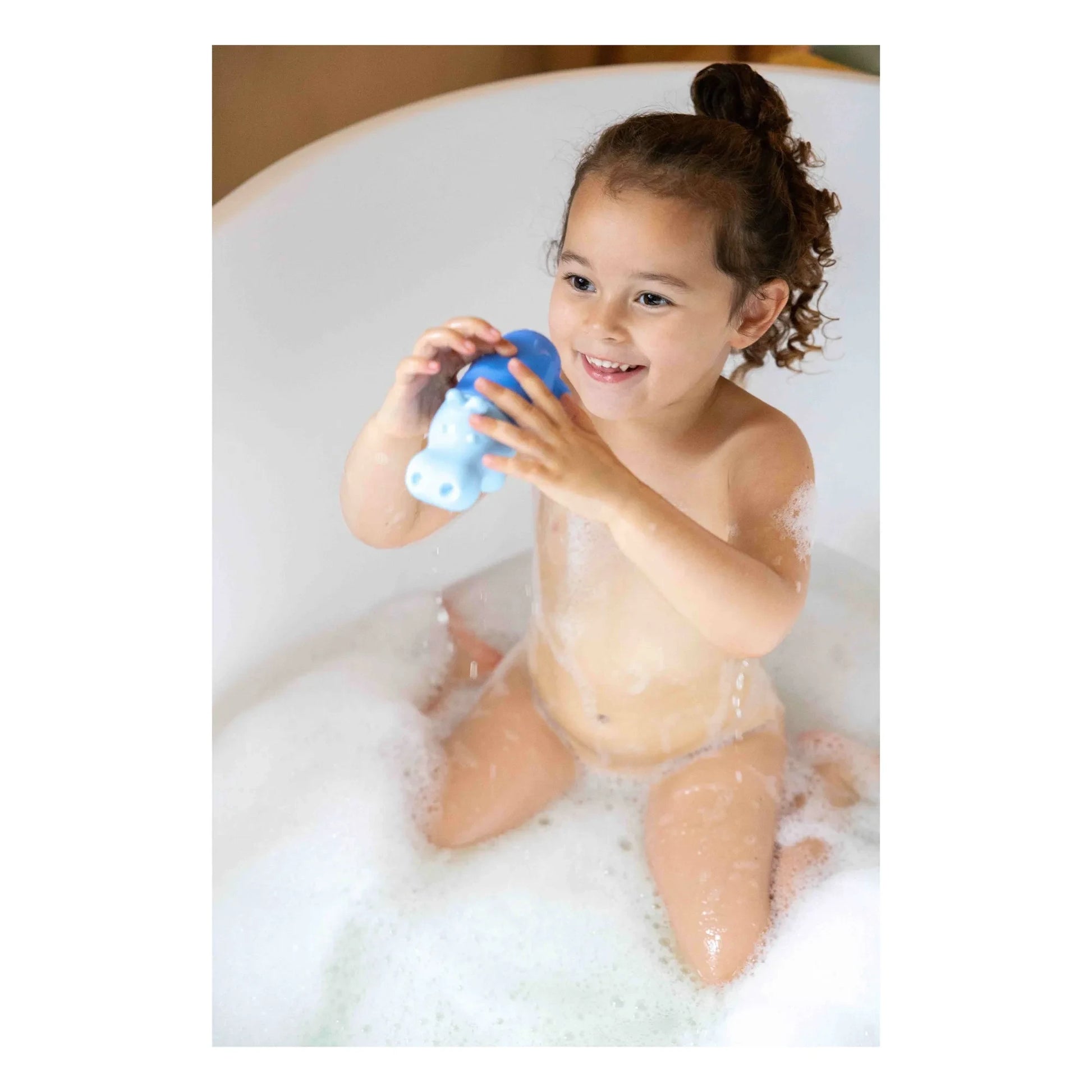 Quut - Squeezi Hippo bath toy | Blue