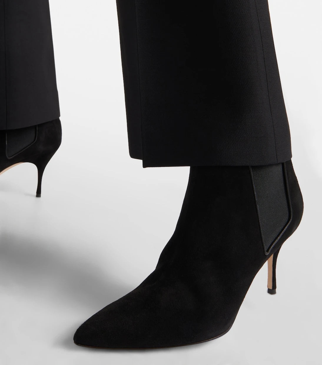 Manolo Blahnik - حذاء ديلدي أوتو الكاحل من الشمواه