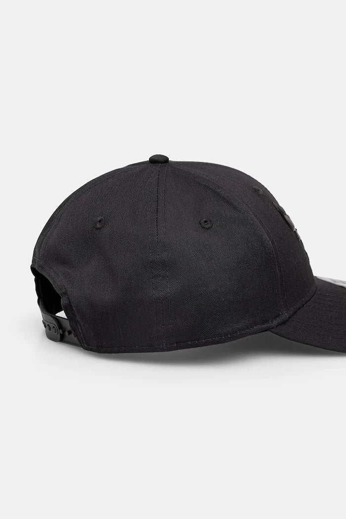 New Era METALLIC 9FORTY® бейзbol şapka