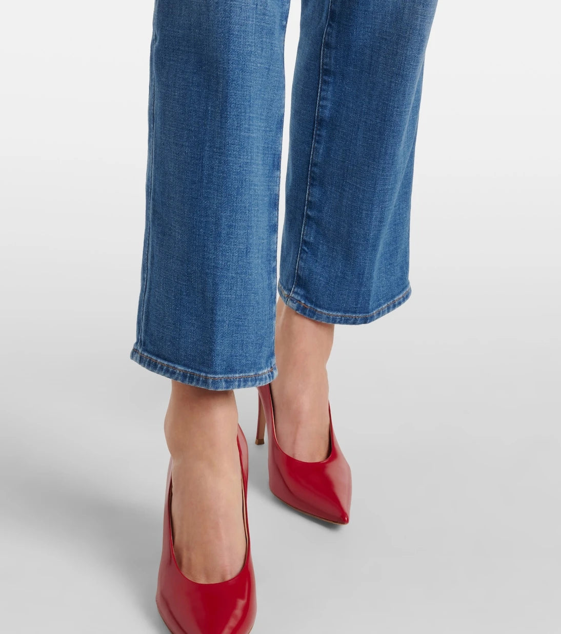 7 For All Mankind - بنطلون جينز كالي بقصّة مستقيمة وخصر متوسط الارتفاع