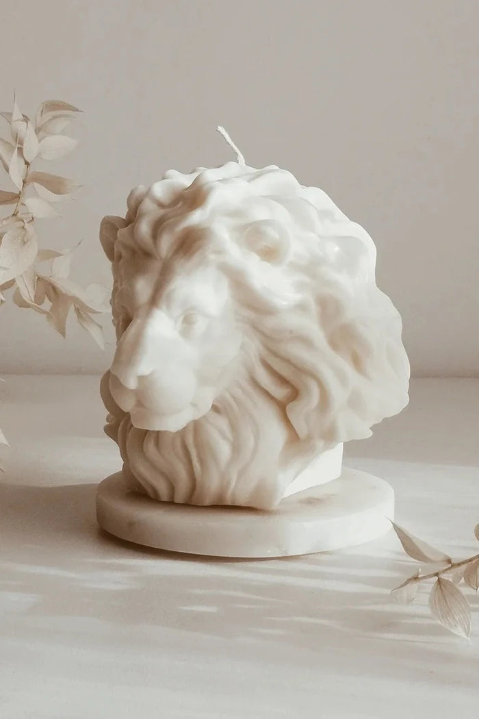 Декоративна свещ Temida Lion 515 g