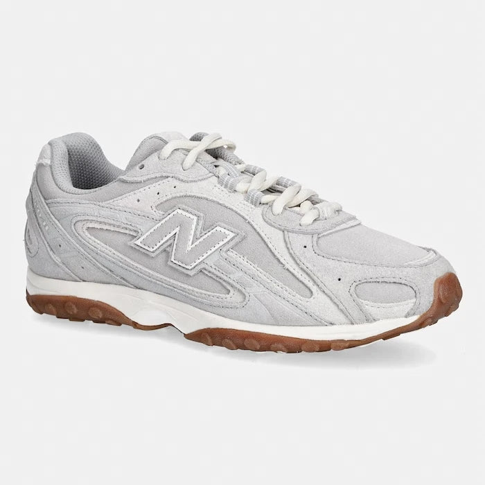 New Balance 204 kadın süet spor ayakkabı