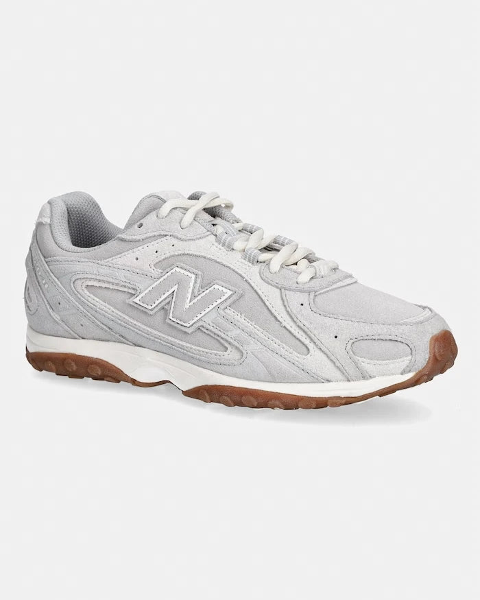 New Balance 204 kadın süet spor ayakkabı