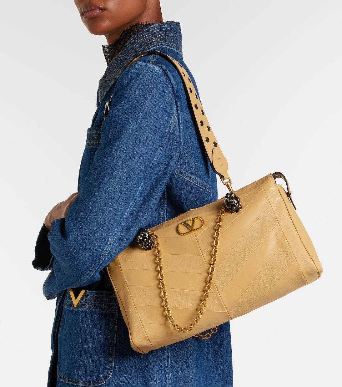 Valentino Garavani - Panthea VLogo leather shoulder bag