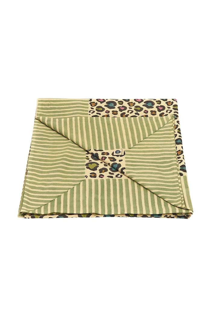 Памучно покривало Doing Goods Disco Leopard 220 x 140 cm