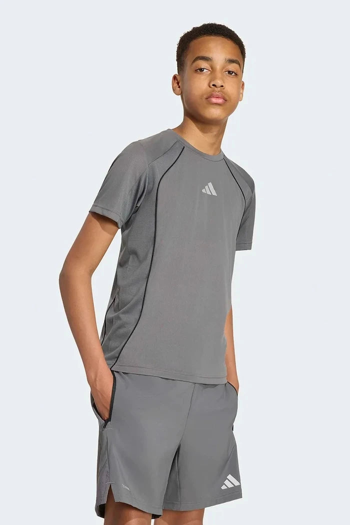 adidas тениска за деца TRAIN ESSENTIALS SEASONAL