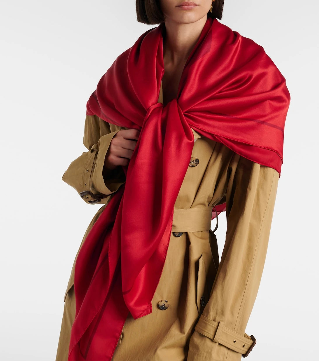 Saint Laurent - bufanda de seda charmeuse estampada de Cassandre