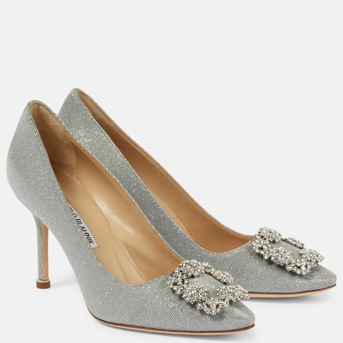 Manolo Blahnik - حذاء Hangisi 90 بكعب عالٍ لامع ومُزين بالجواهر