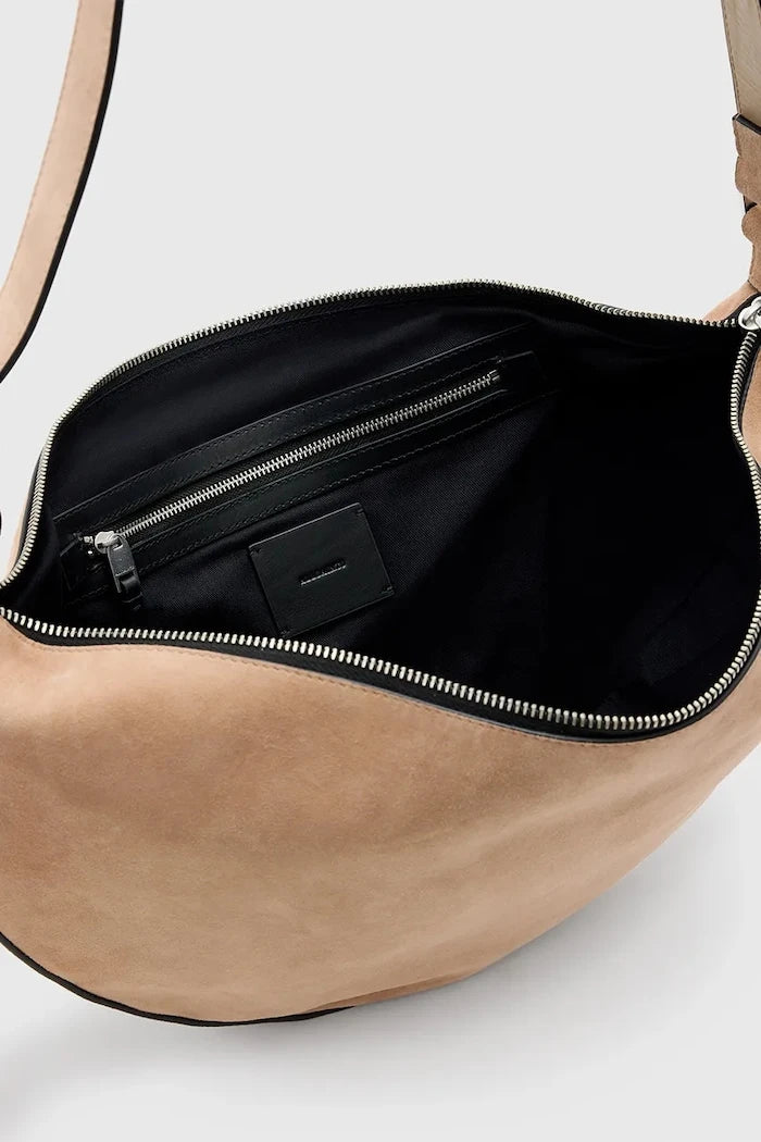 Велурена чанта AllSaints HALFMOON