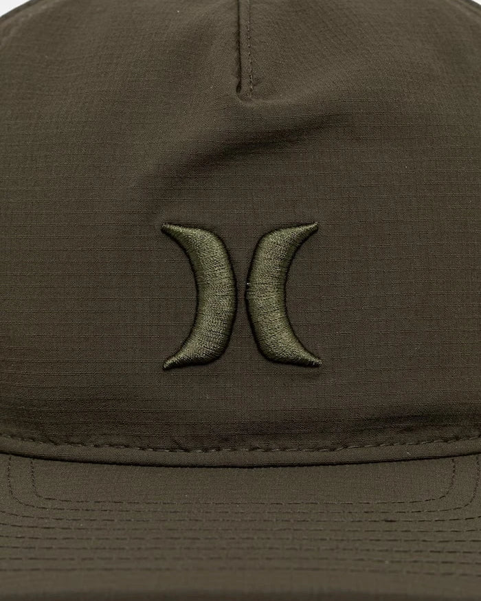 Hurley erkek vizörlü şapka