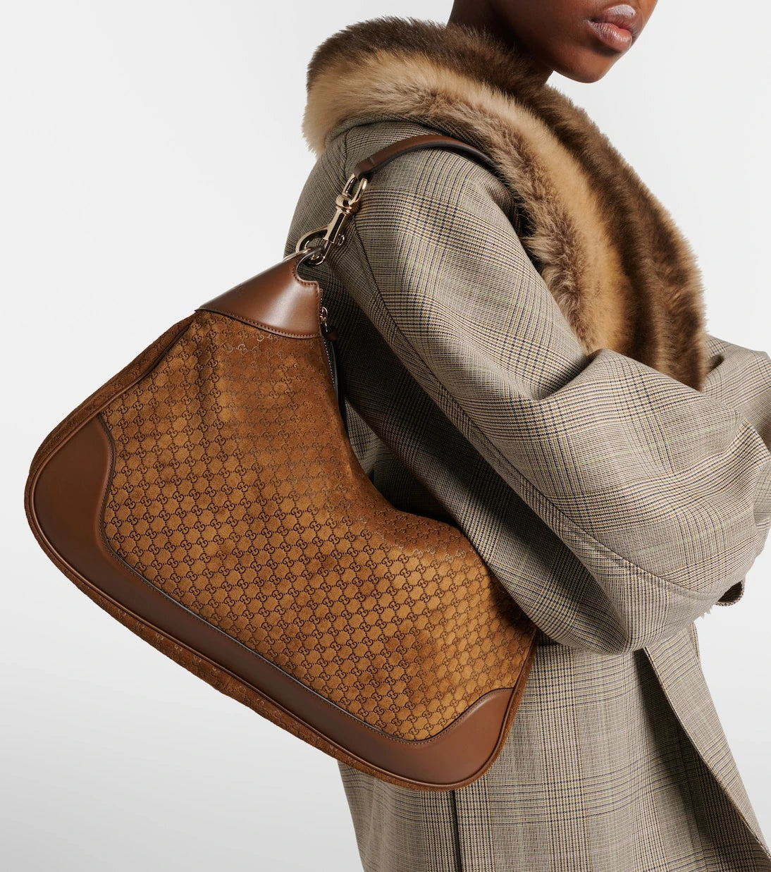 Gucci - حقيبة كتف Gucci B متوسطة من الشمواه