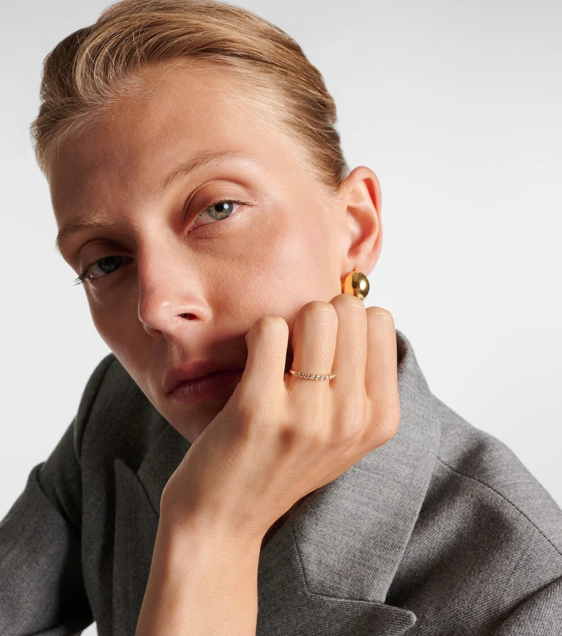 Stone and Strand - خاتم Slim Lattice من الذهب عيار 14 قيراطًا مرصع بالألماس