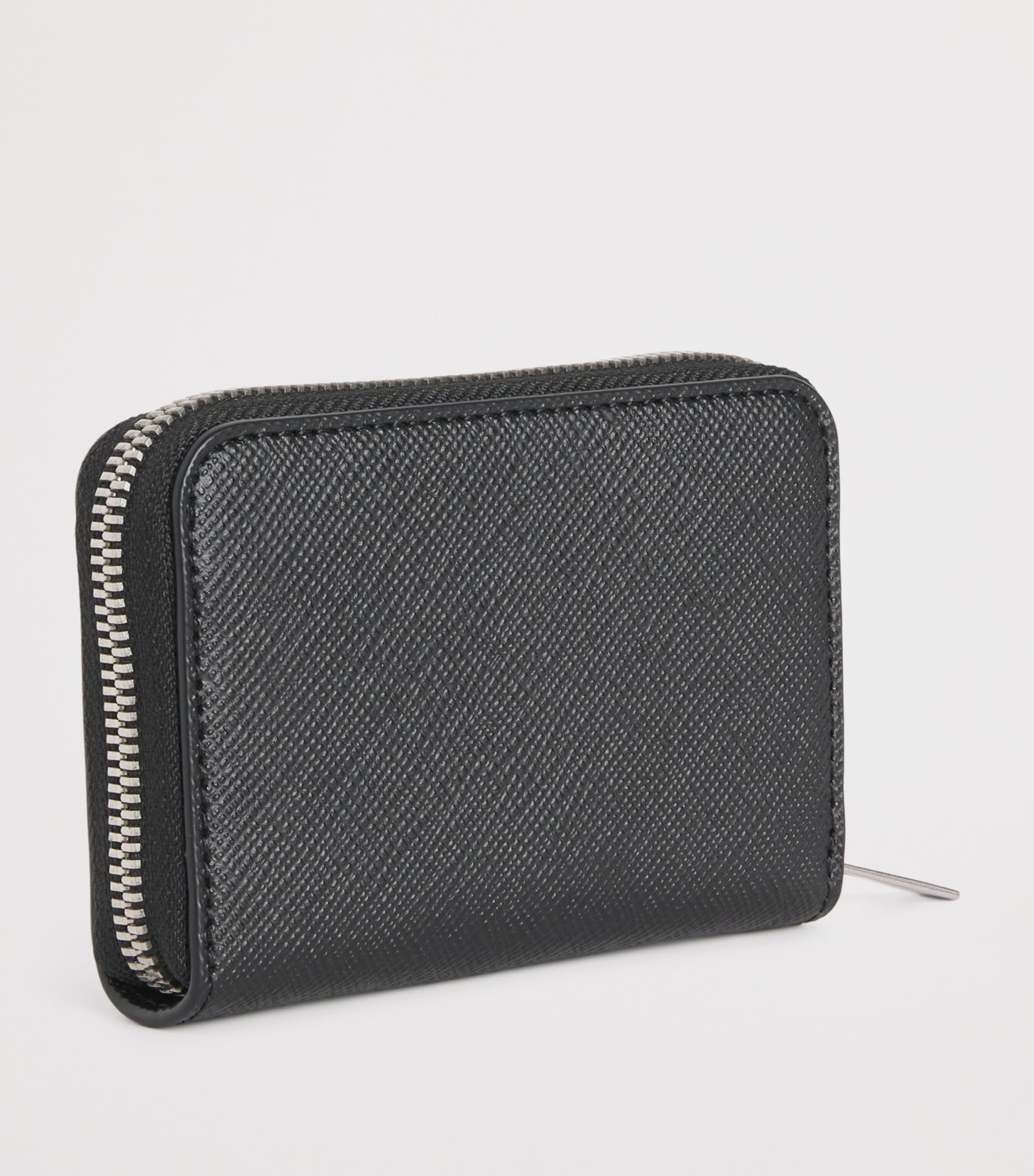 Grained Leather Zipped Wallet