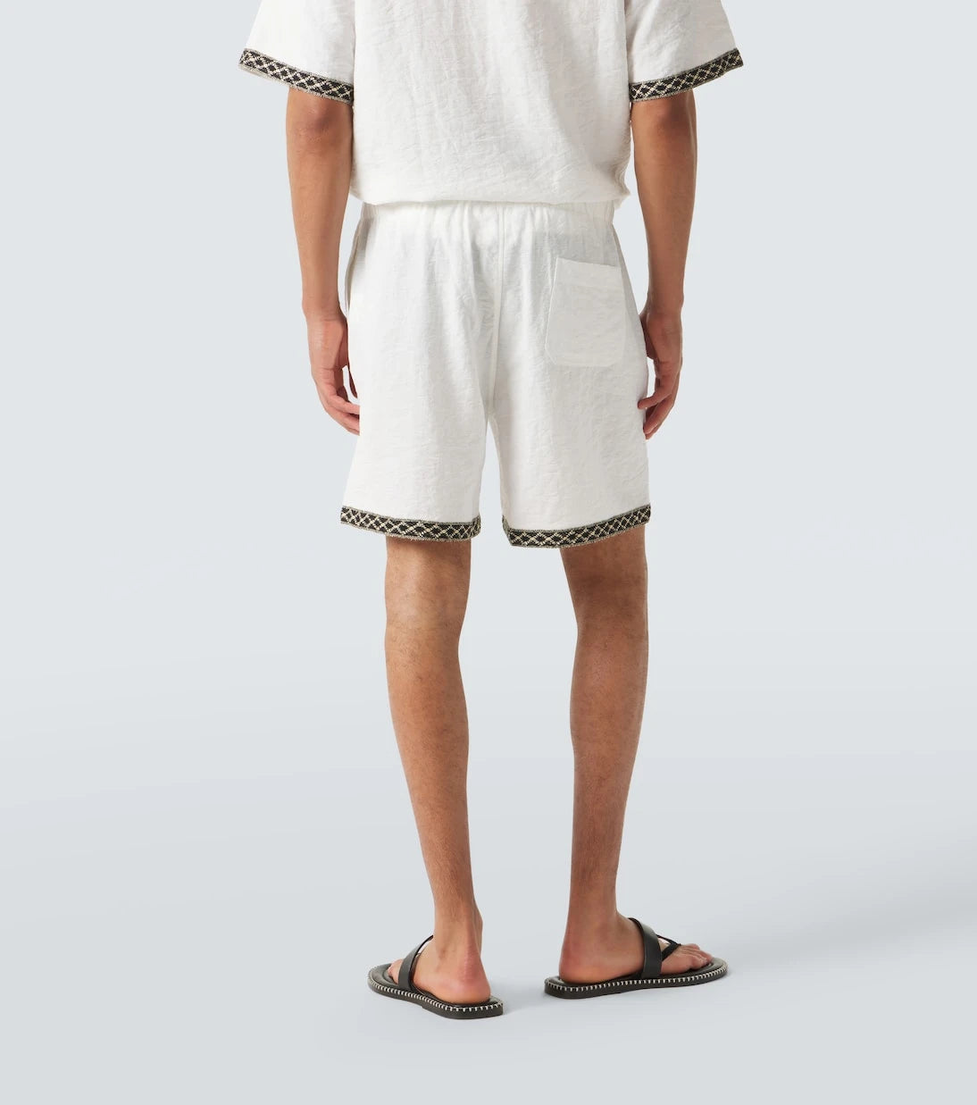 Commas - Crochet-trimmed shorts