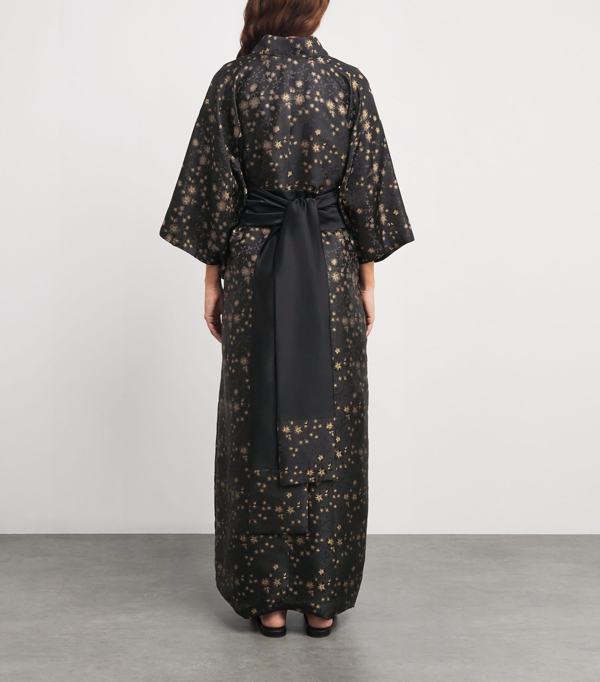 Daniel Hanson Black Silk Floral Kimono Dressing Gown