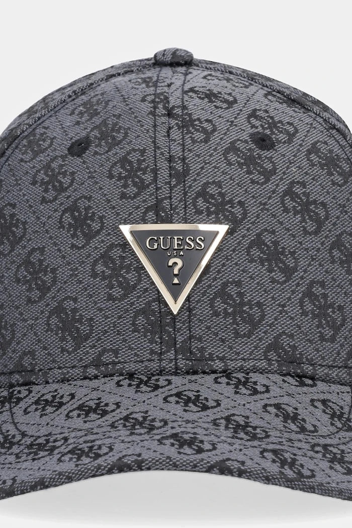 Шапка с козирка Guess KATYA