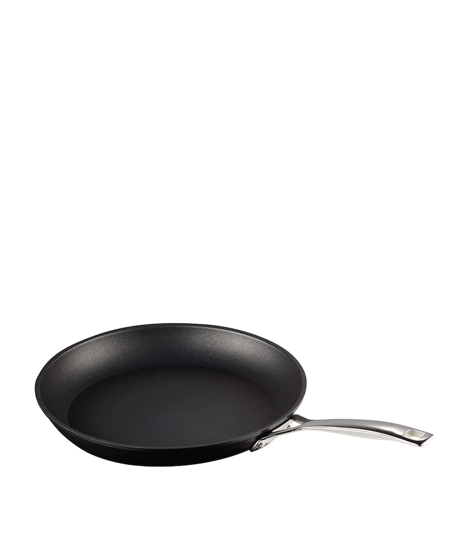 Le Creuset Toughened Non-Stick Shallow Frying Pan (31cm)
