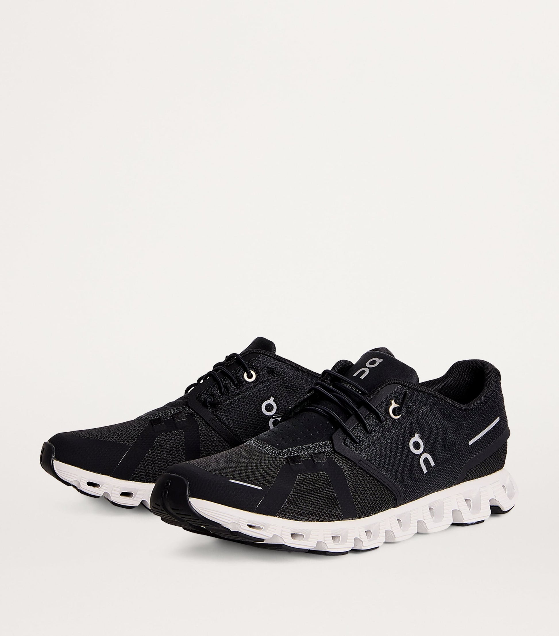 Black Cloud 5 Trainers