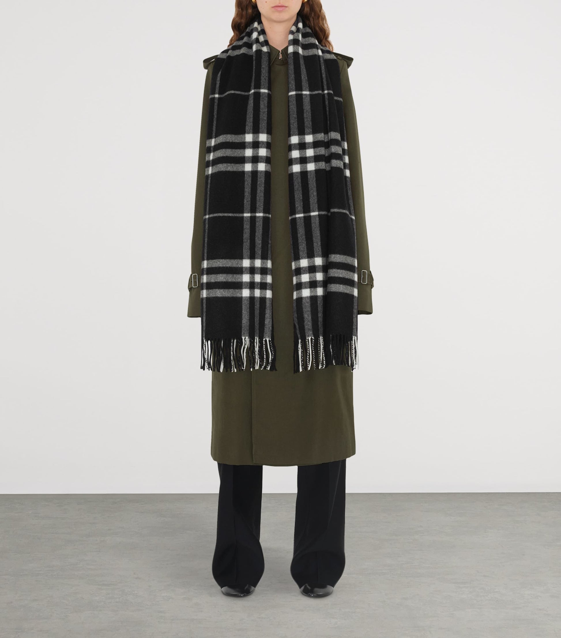 Black Cashmere Wide Check Scarf