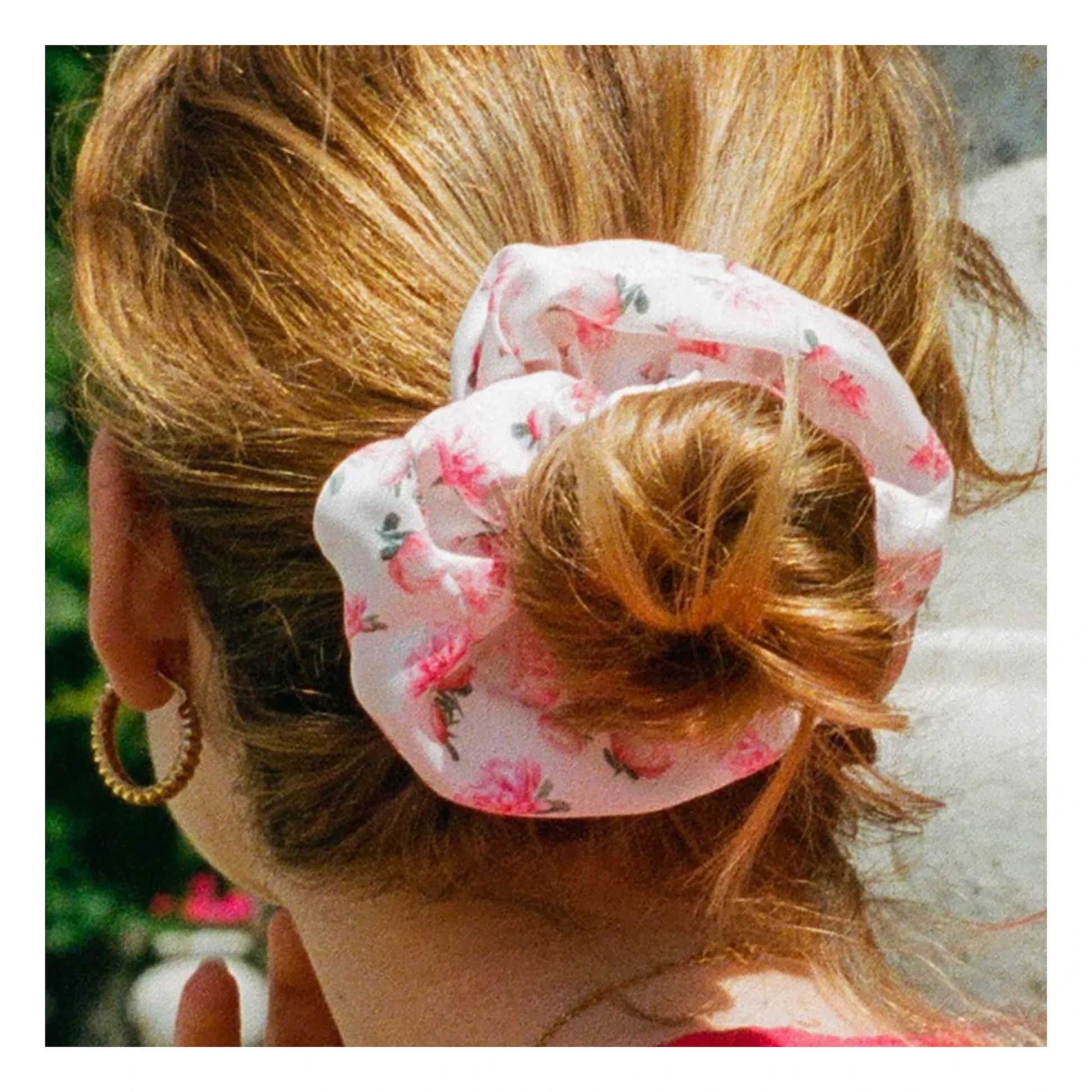 YOLAINE - Le Chouchou | Peony