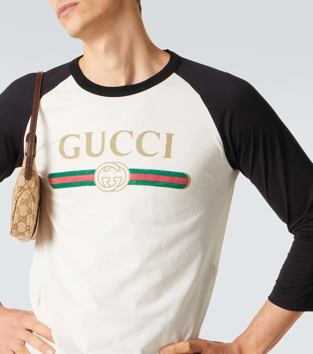 Gucci - تيشيرت جيرسيه قطن وحرير بشعار الماركة
