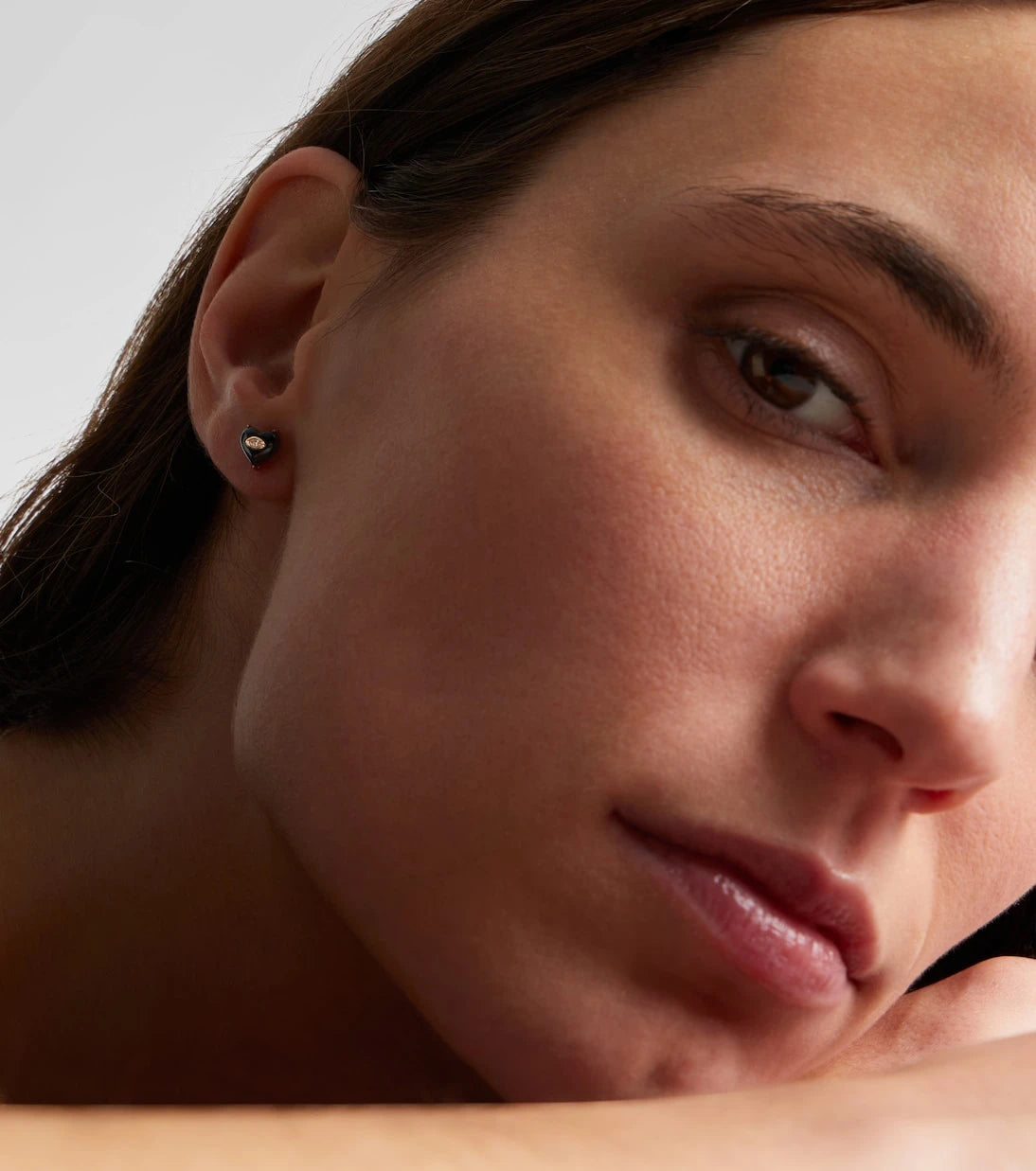 Sydney Evan - 14kt gold earrings with diamonds and onyx