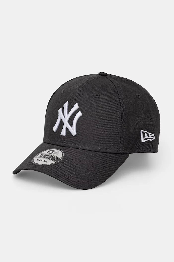 Памучна шапка с козирка New Era LEAGUE ESSENTIAL 9FORTY®