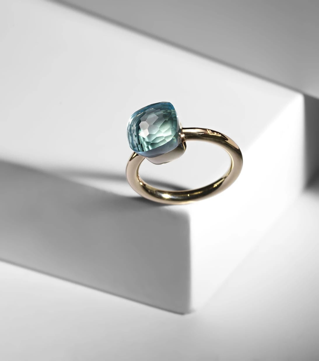 Pomellato - Nudo 18kt gold ring with topaz