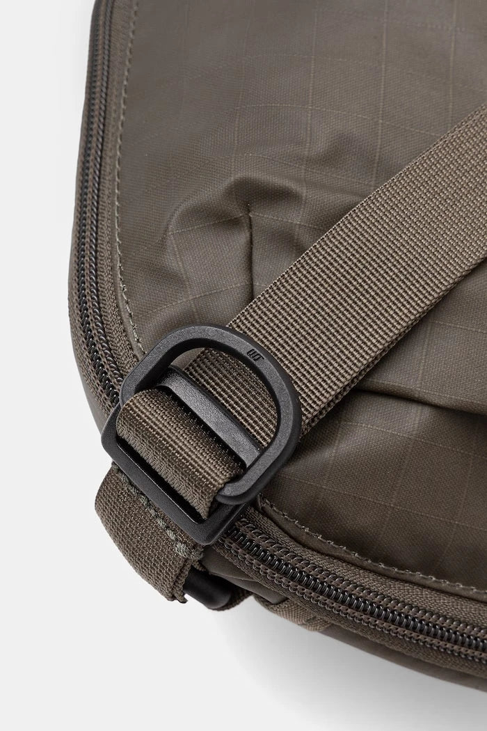 The North Face чанта през рамо BCV PRO CROSSBODY