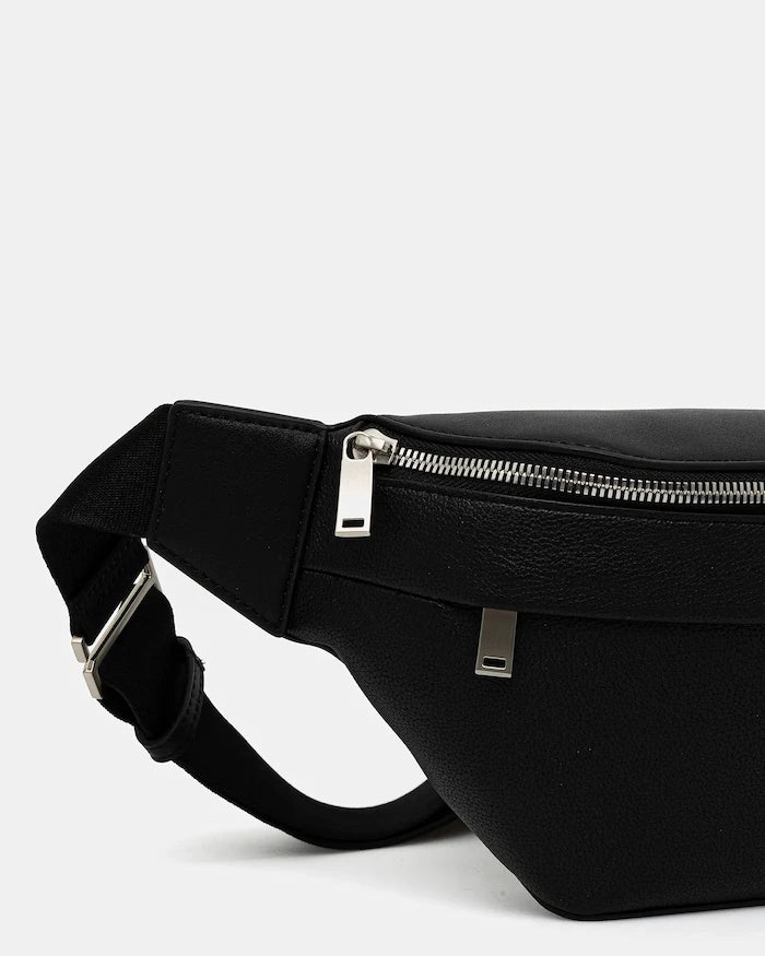 Calvin Klein Bel Çantası