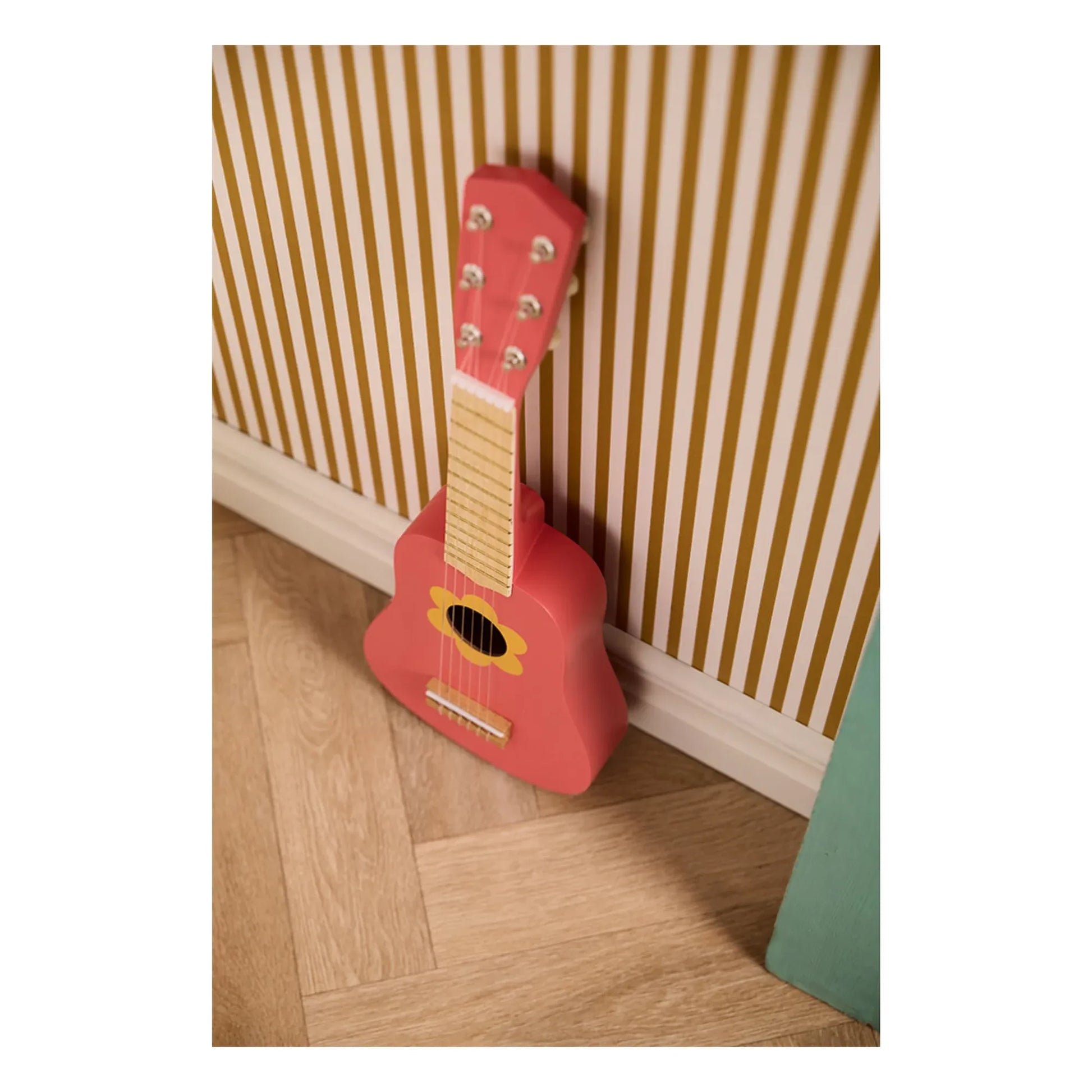 Kid's Concept - Wooden guitar | Pink