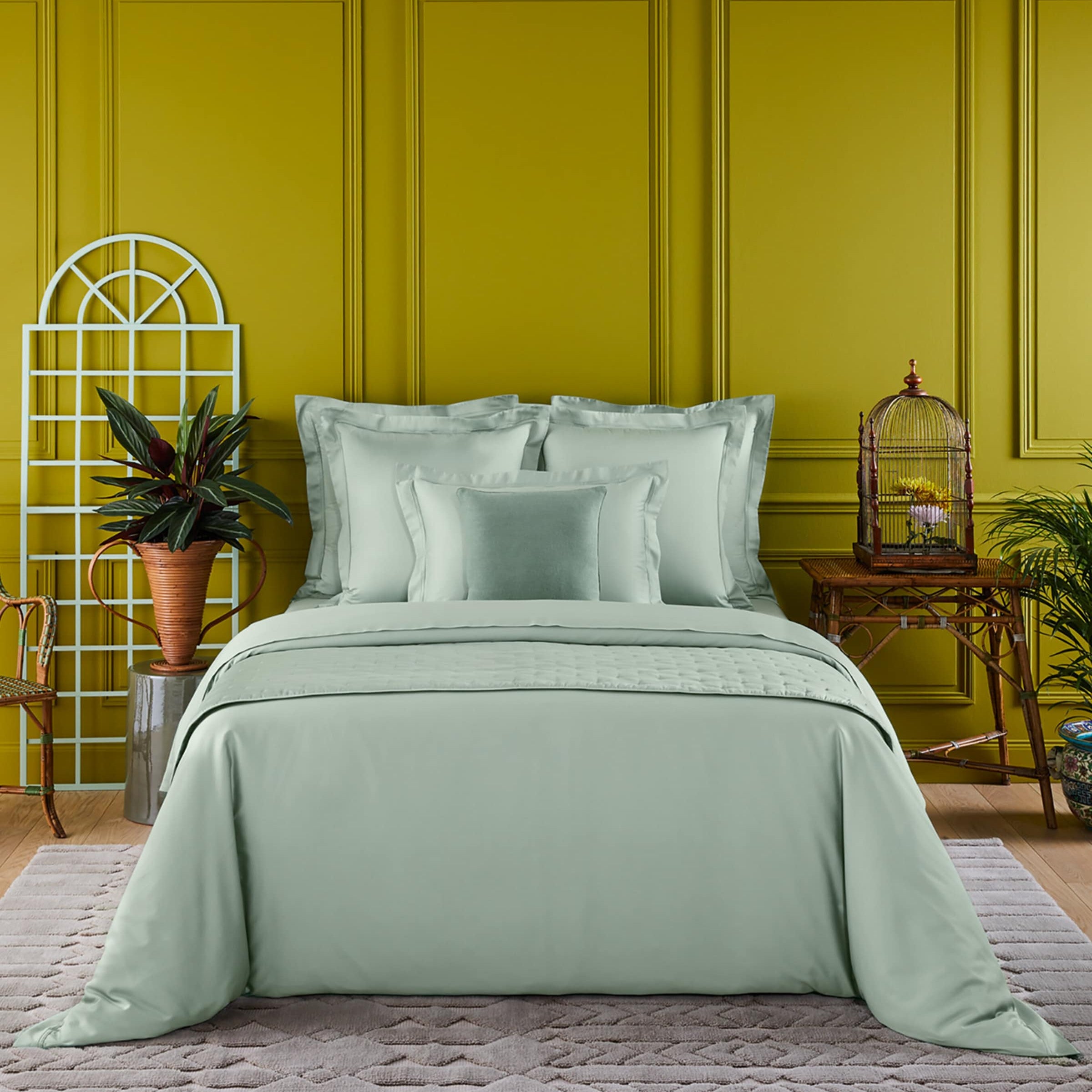 Triomphe Double Flat Sheet (240cm x 295cm)