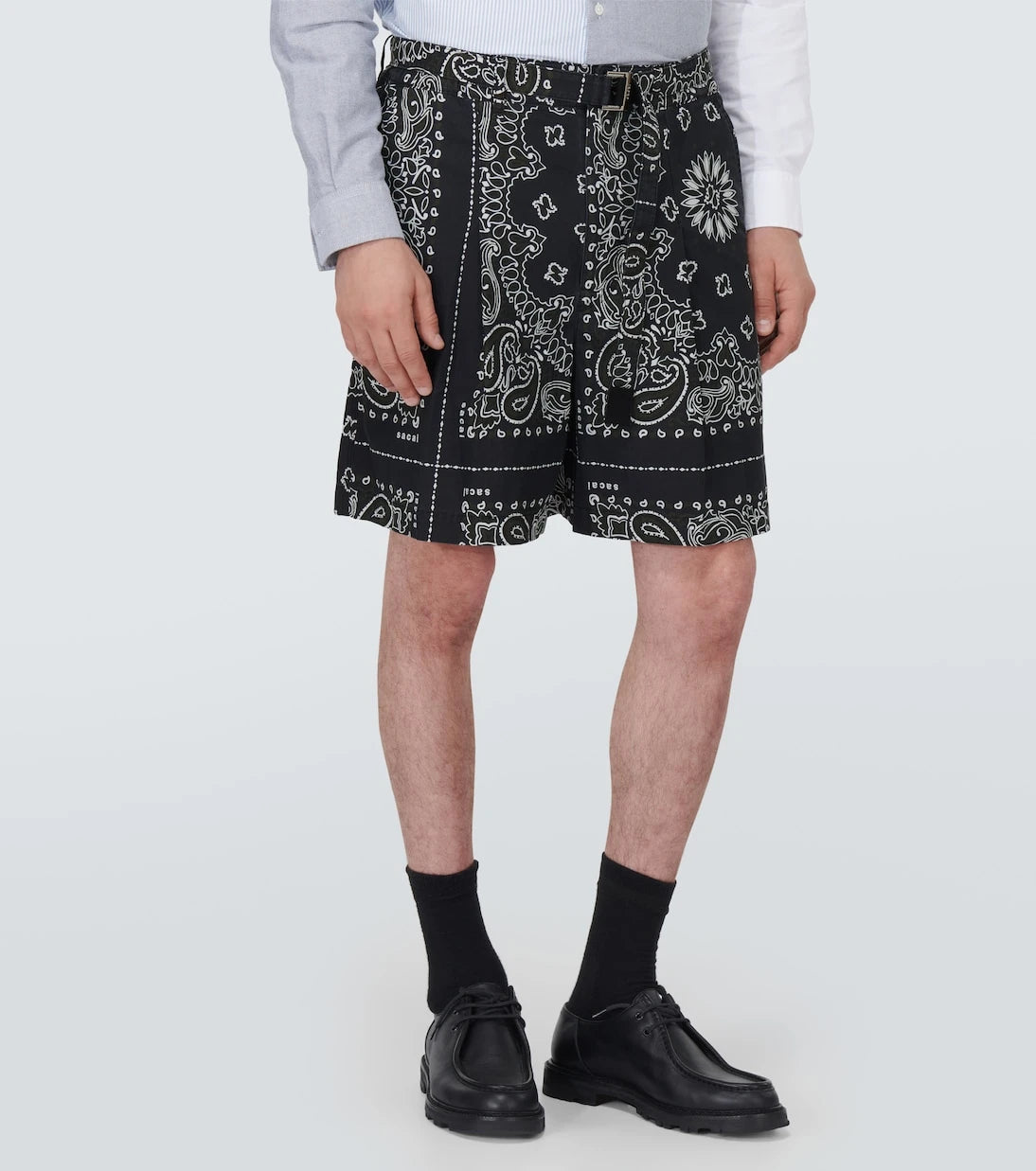 Sacai - شورت قطني بوبلين بنقشة باندانا