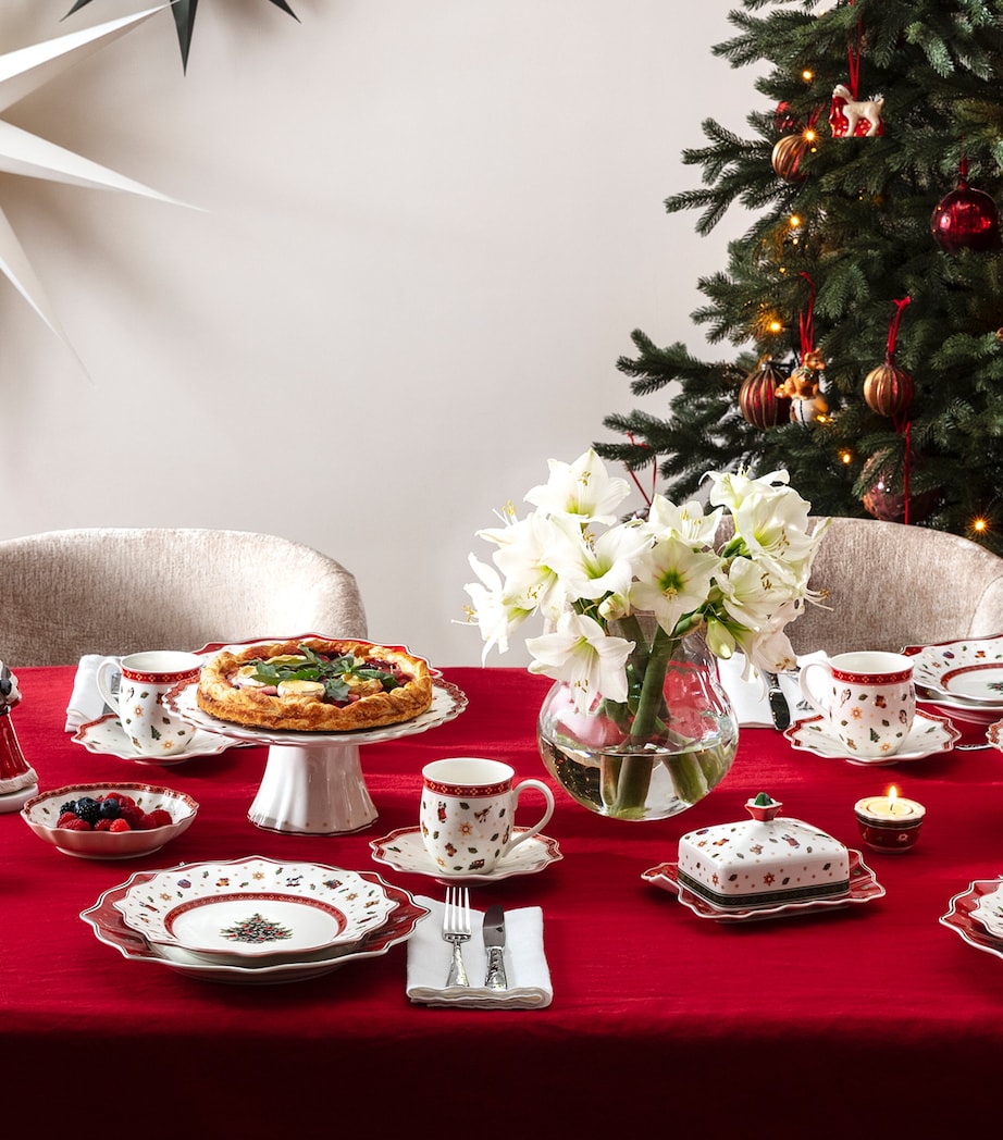 Toy's Delight Plate (26cm)