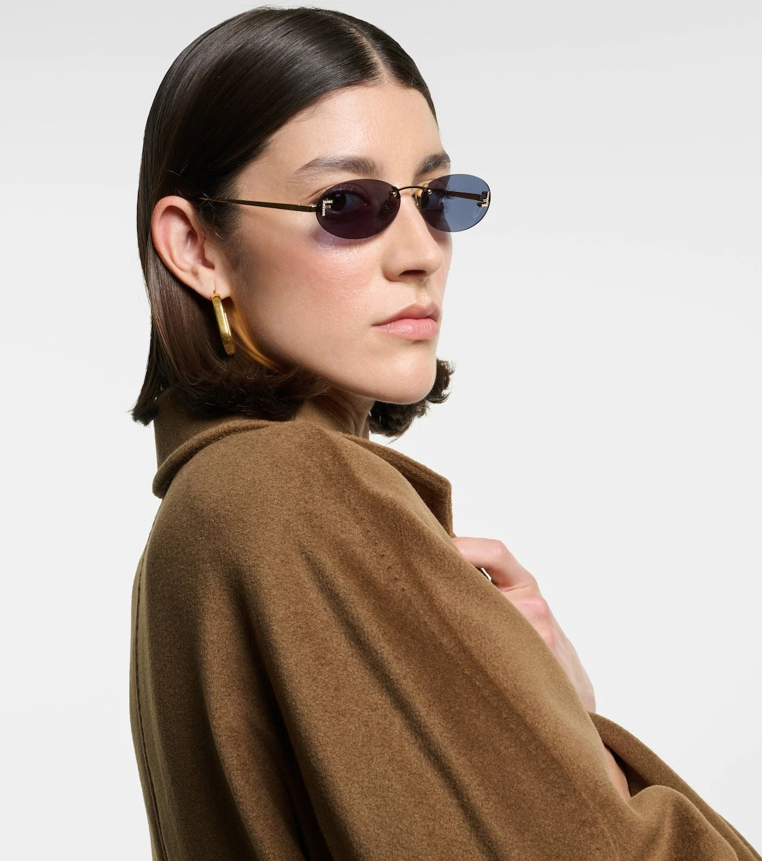 Fendi - نظارات Fendi First الشمسية المرصعة بالكريستال