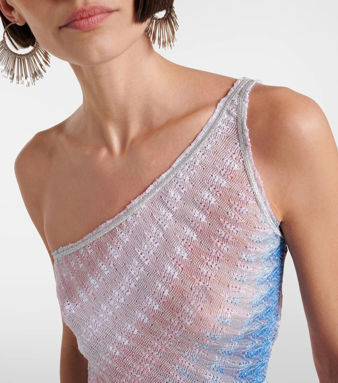 Missoni - بلوزة قصيرة بكتف واحد بنمط ويف