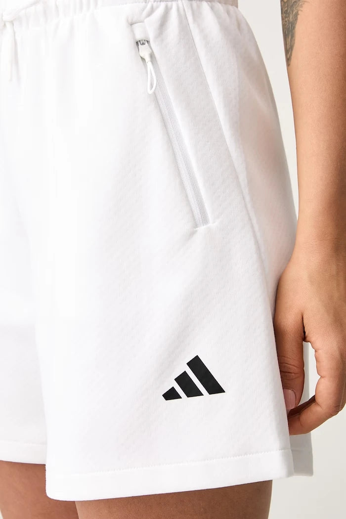 adidas kadın kısa şort Z.N.E