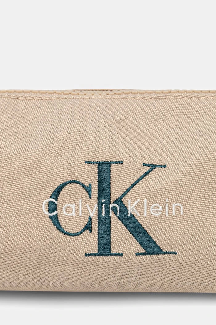 Calvin Klein Jeans моливник за деца