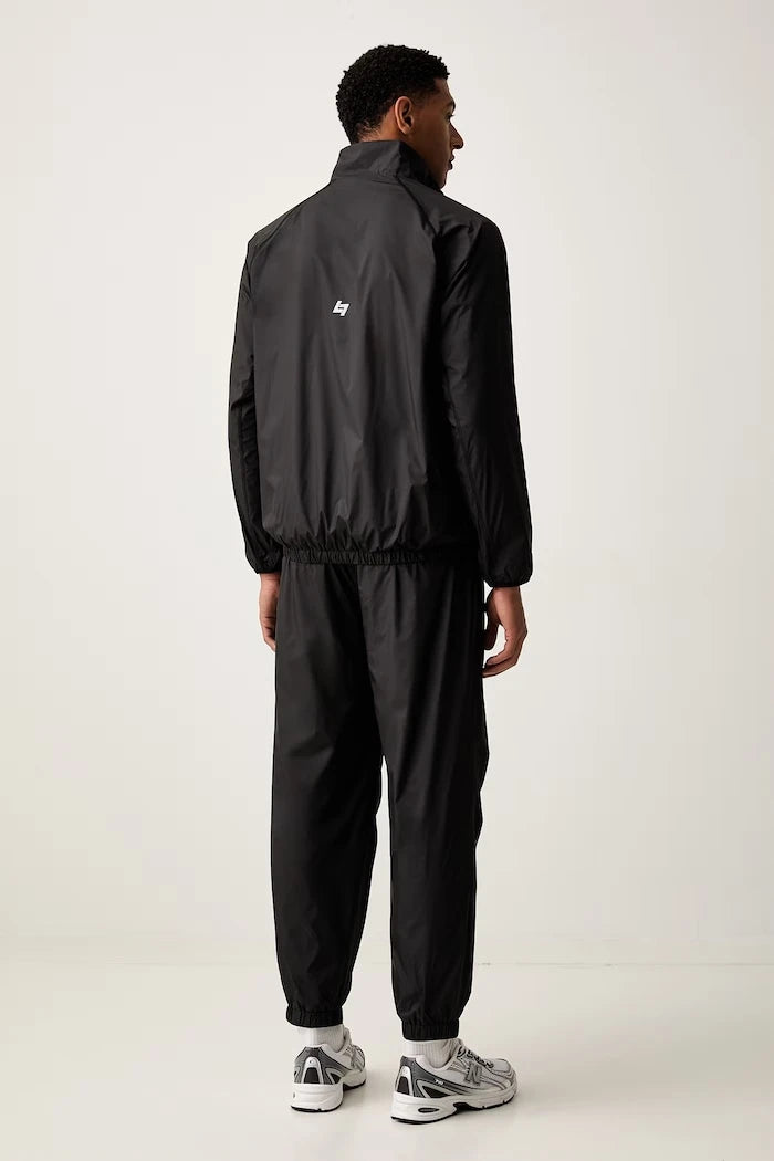 EA7 Emporio Armani erkek antrenman takımı