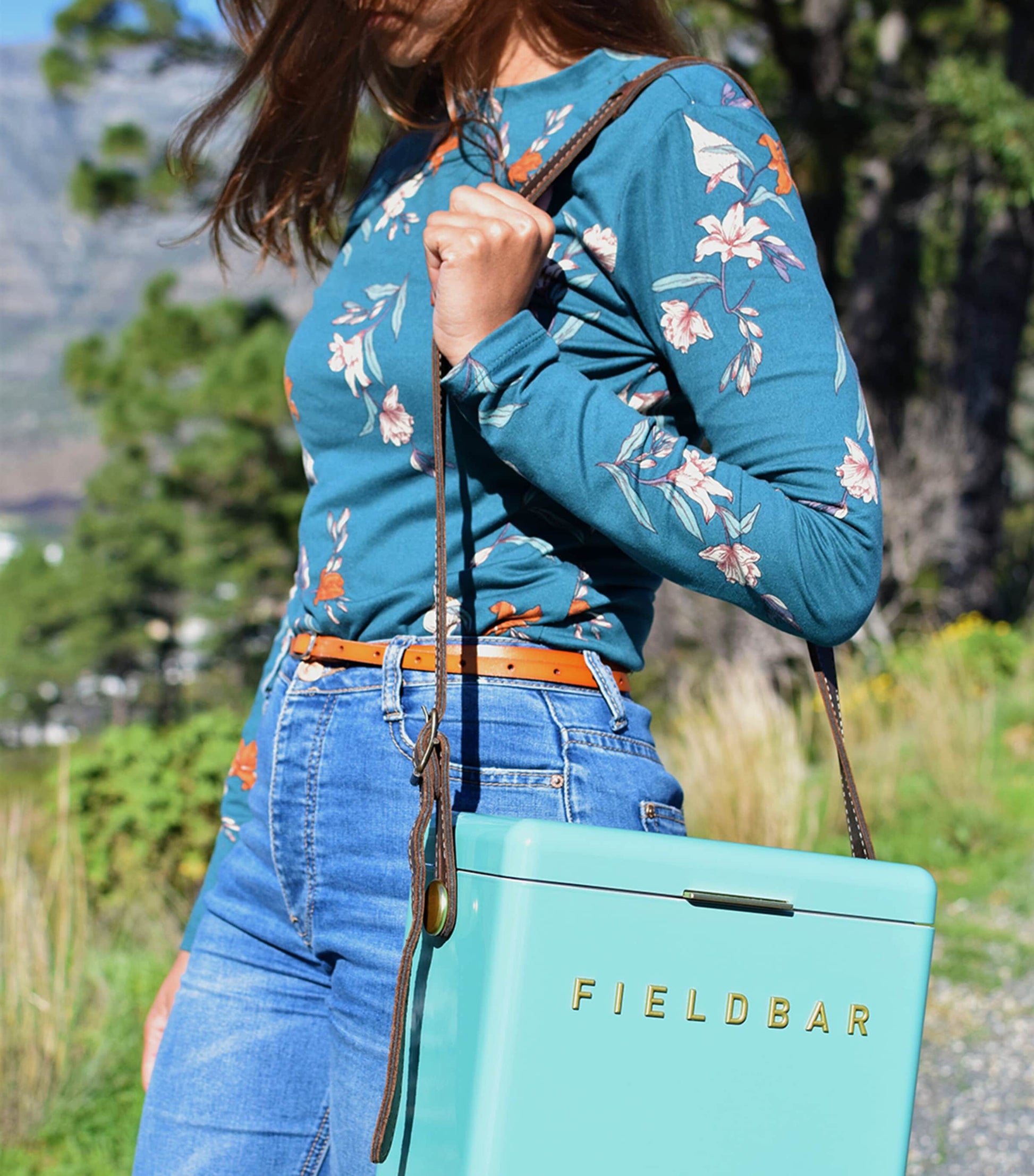 Fieldbar Drinks Box Cooler with Interchangeable Straps (10L)