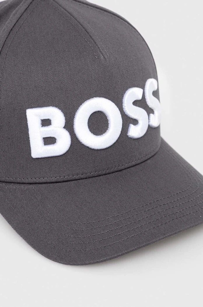 Шапка с козирка BOSS
