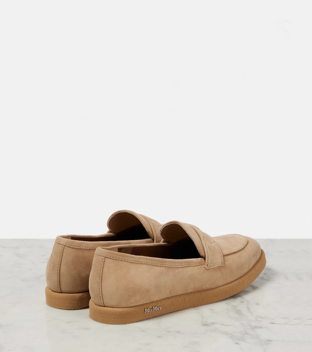 Max Mara - حذاء لوفر Softmoc من الشمواه